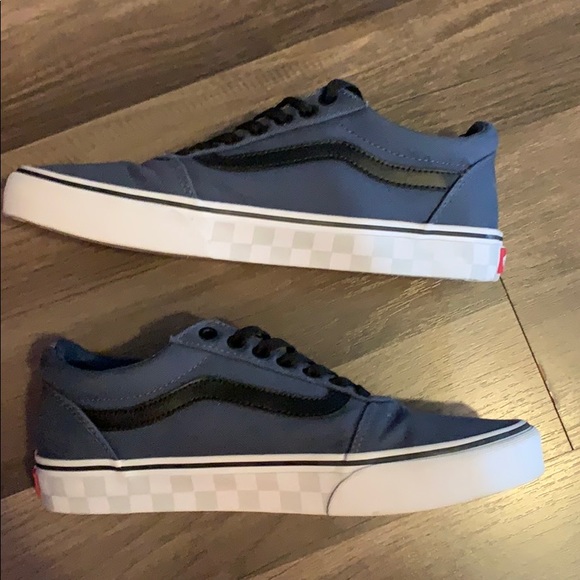 vans ward navy